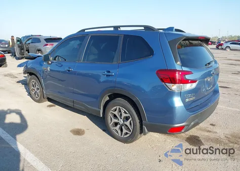 2019 Subaru Forester Premium z USA, uszkodzony, nr VIN JF2SKAGC6KH421106
